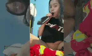 Trinay ang bagong biling vibrator