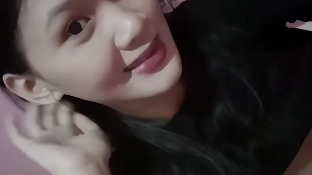 Gigil sa sarap si marites